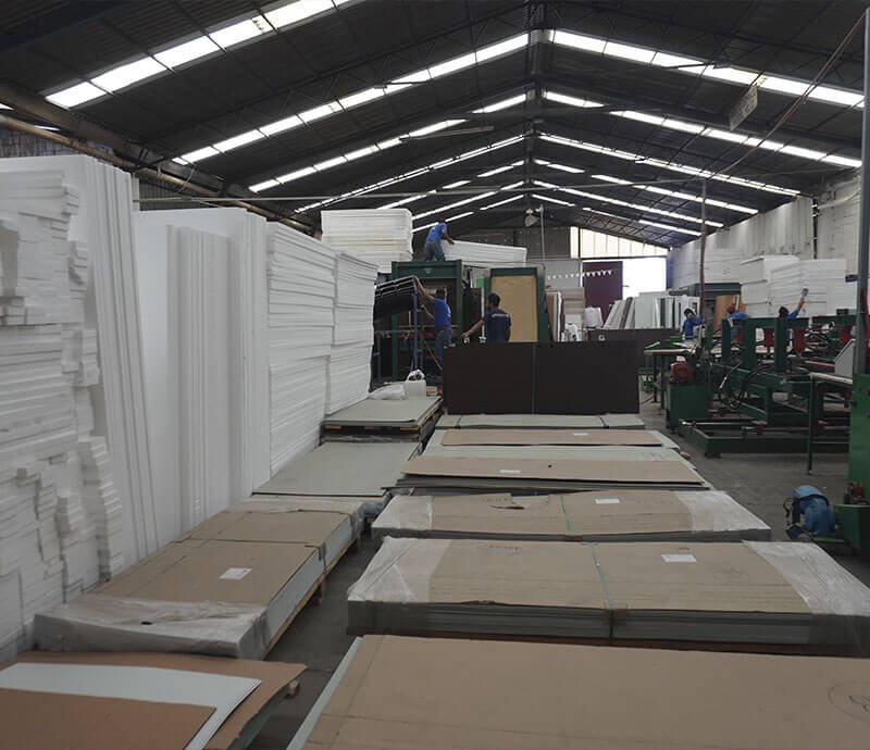 Área de producción y materiales en la planta de CARTER PMP.
